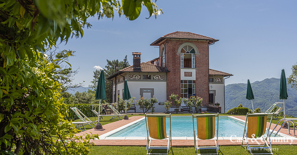 5 bed  For Sale in Lucca,  - 3
