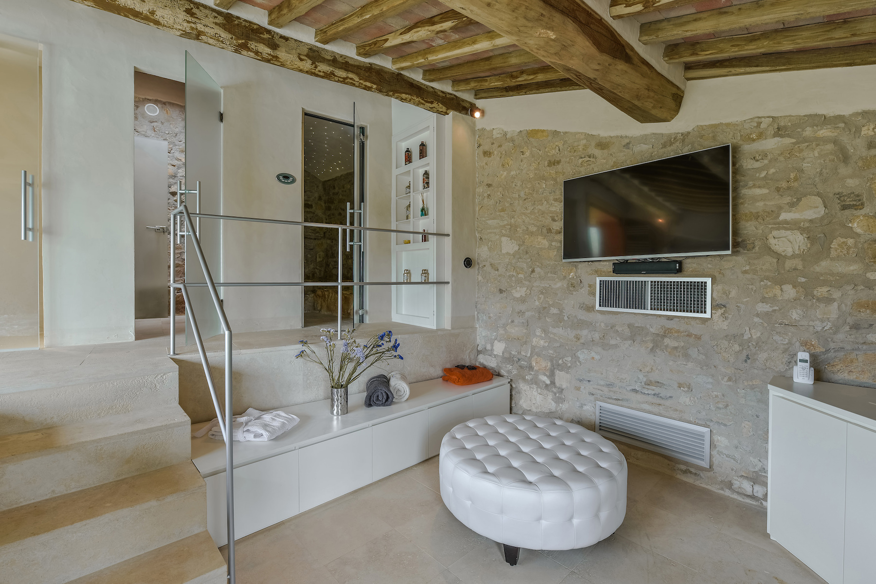 4 bed  For Sale in Radda In Chianti,  - photo 12