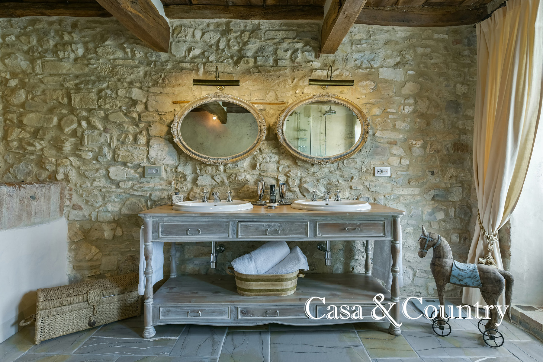 4 bed  For Sale in Radda In Chianti, 