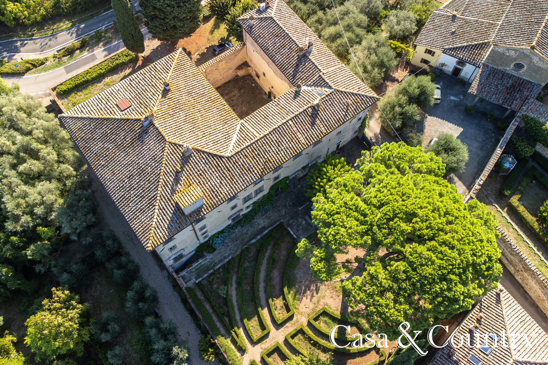 5 bed  For Sale in Florence,  - photo 42