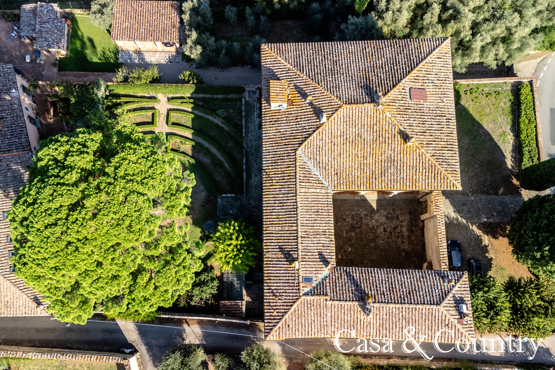 5 bed  For Sale in Florence,  - photo 32